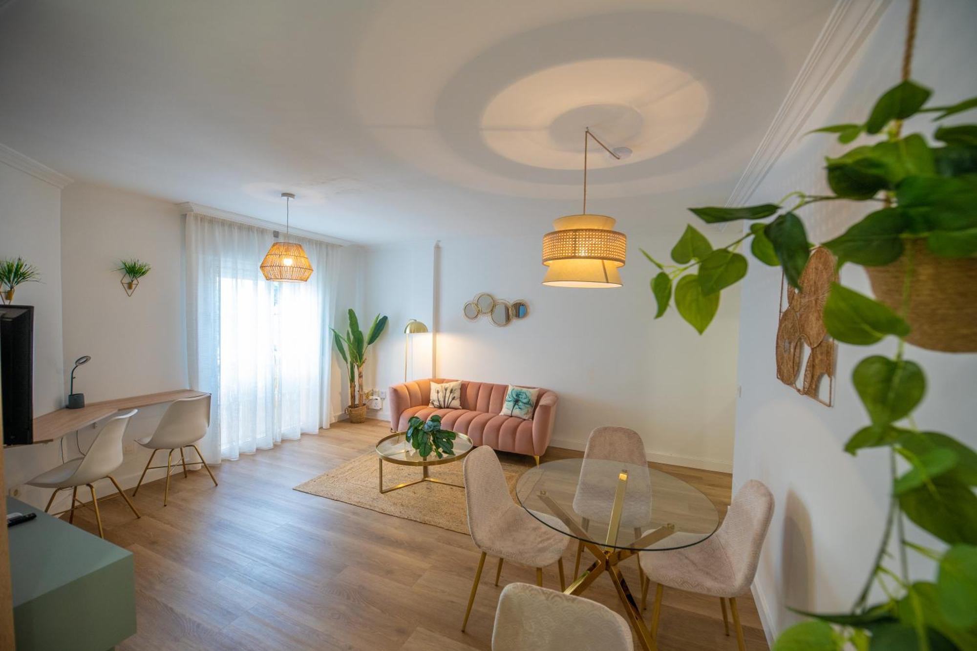 Prensa & Nice Courtyard By Ele Apartments Malaga Ngoại thất bức ảnh