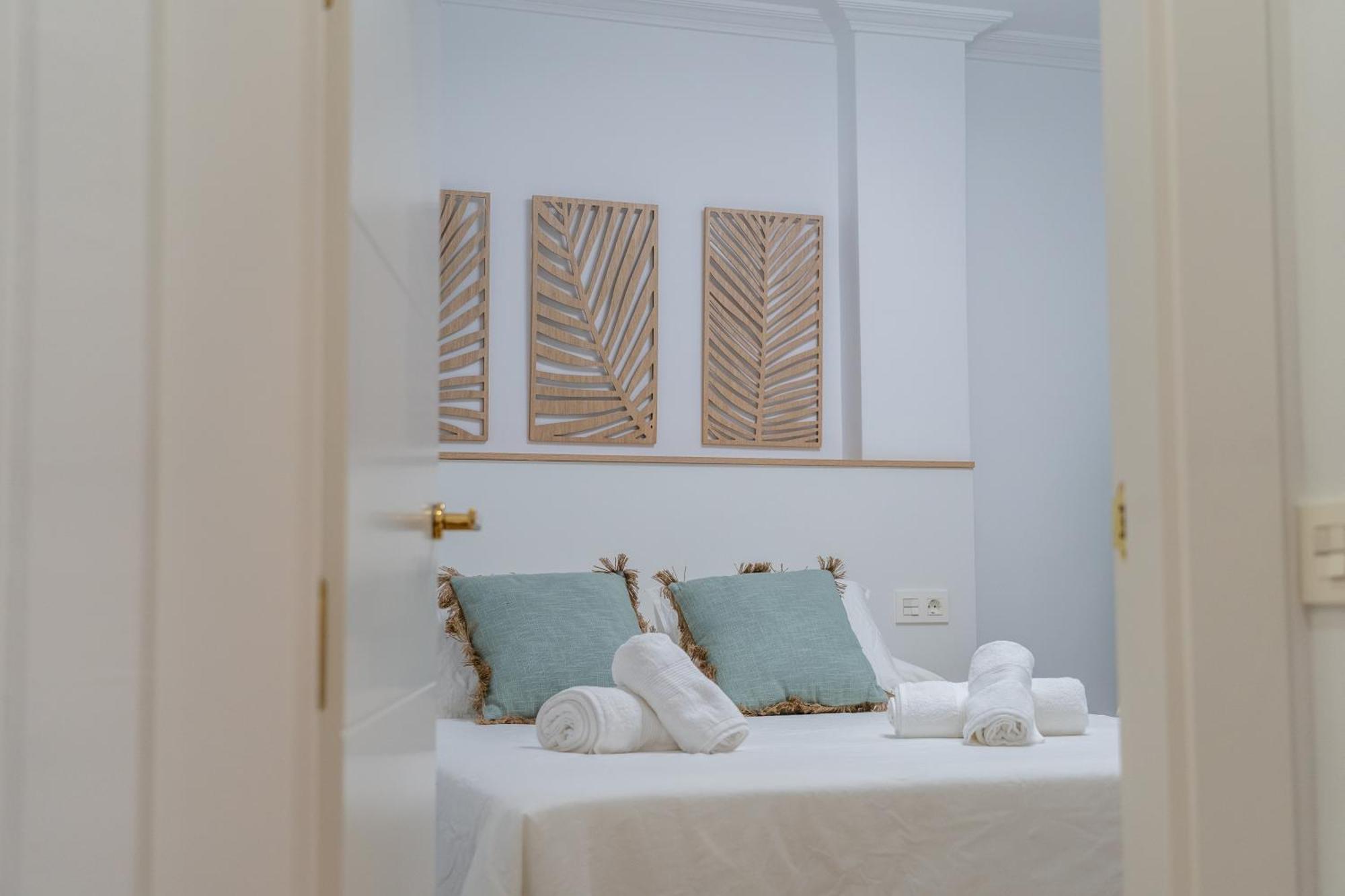Prensa & Nice Courtyard By Ele Apartments Malaga Ngoại thất bức ảnh