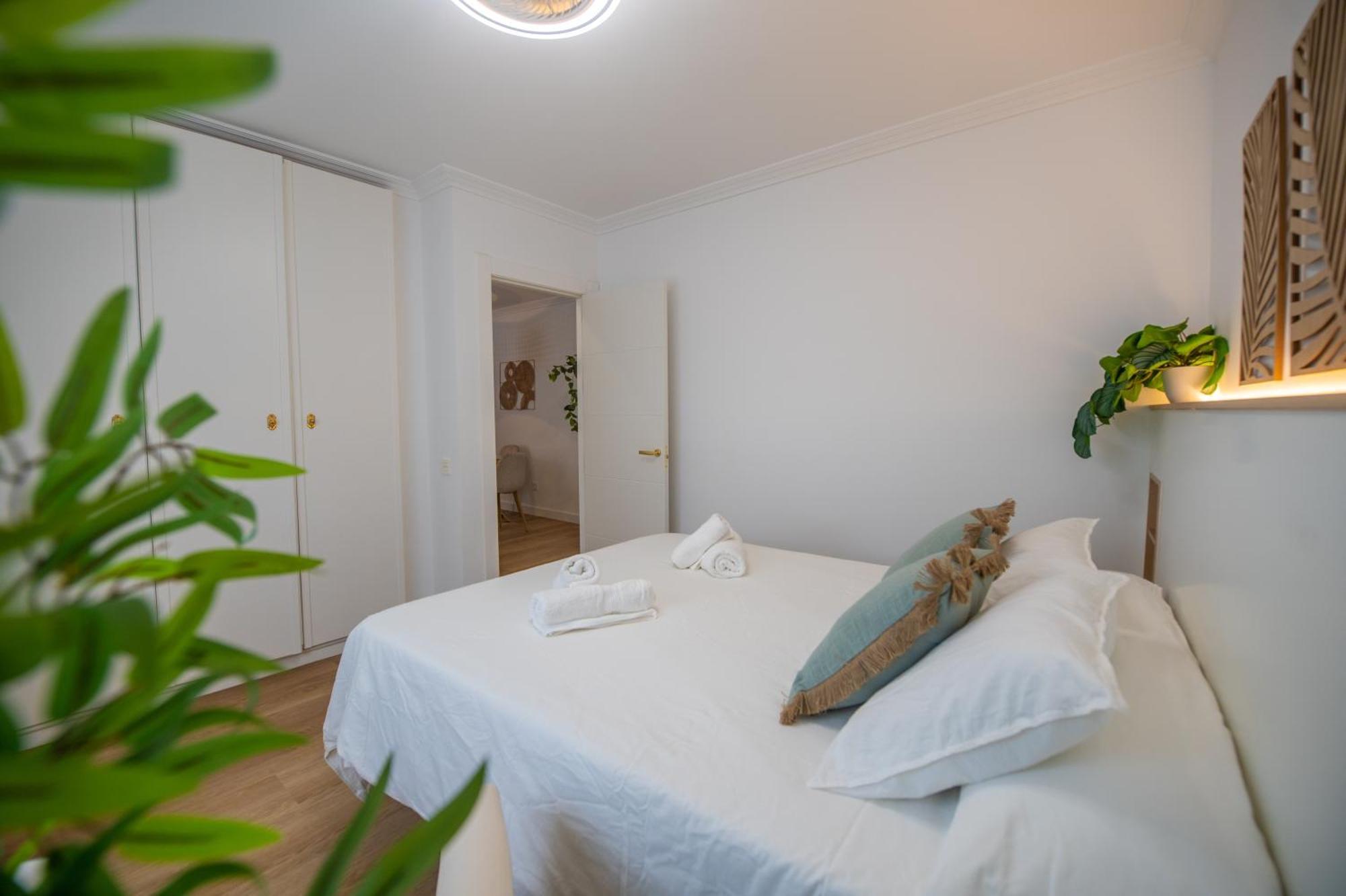 Prensa & Nice Courtyard By Ele Apartments Malaga Ngoại thất bức ảnh