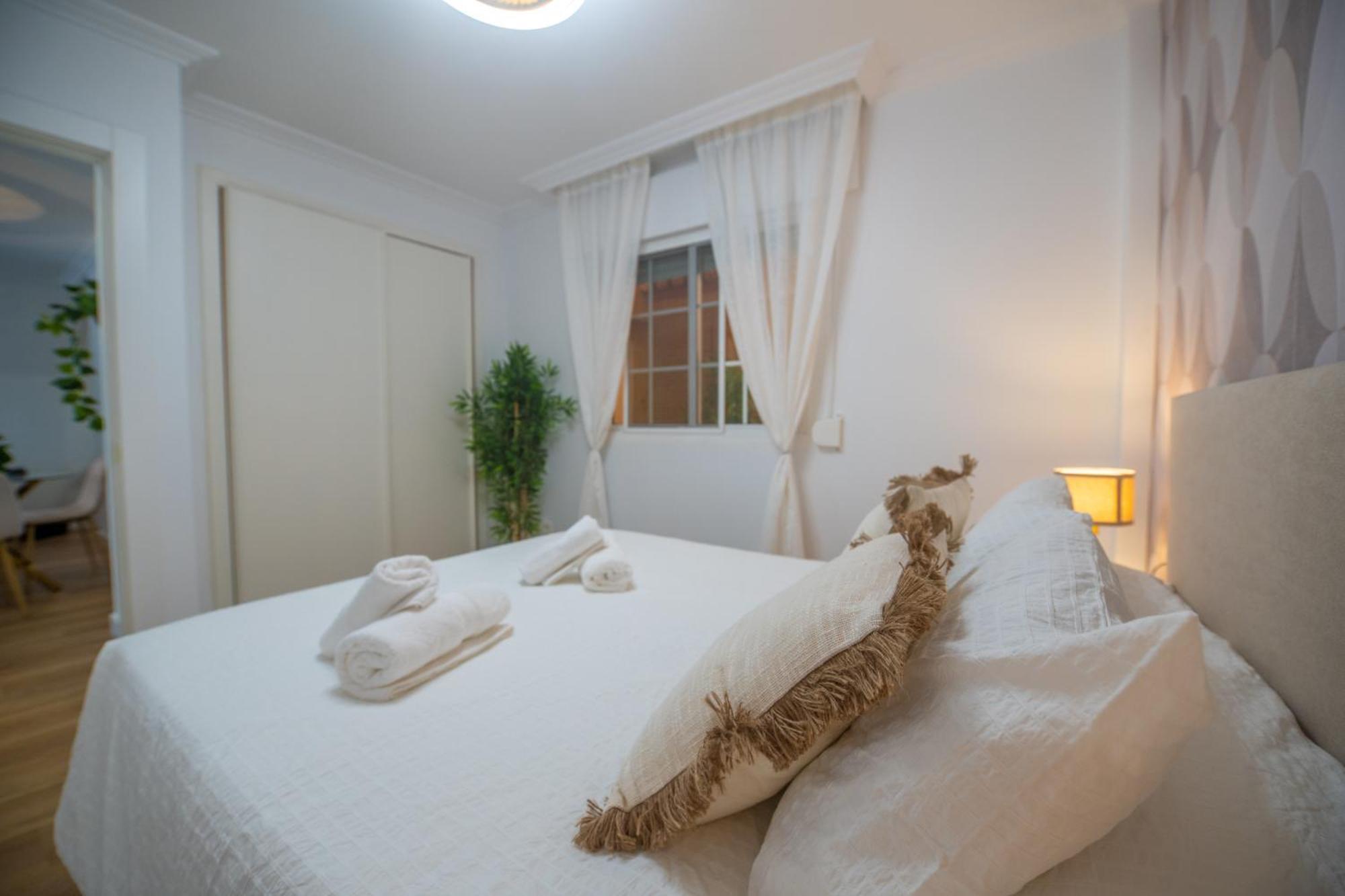 Prensa & Nice Courtyard By Ele Apartments Malaga Ngoại thất bức ảnh