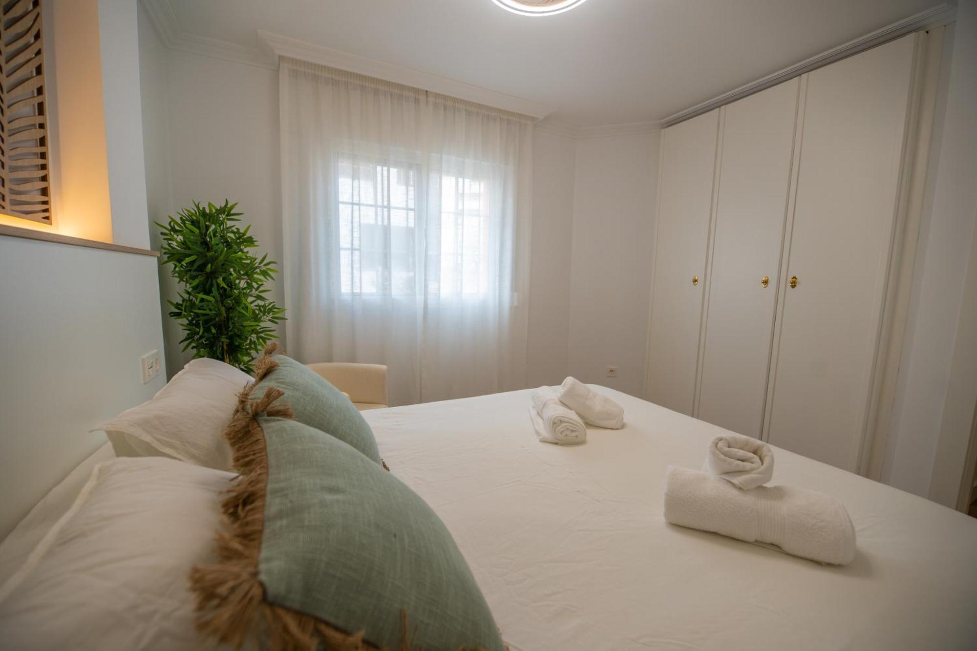 Prensa & Nice Courtyard By Ele Apartments Malaga Ngoại thất bức ảnh